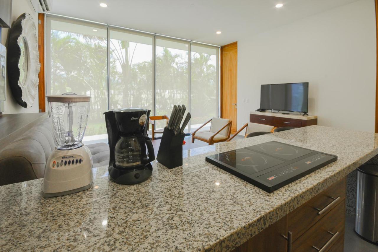 B Nayar Family Luxury Suites & Villas Residences La Cruz de Huanacaxtle Ngoại thất bức ảnh